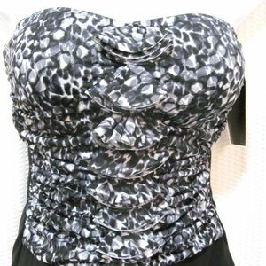 One Piece Size 4/6 small Halter strap